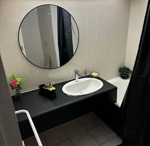 La Belle Etape Et Parking Carquefou